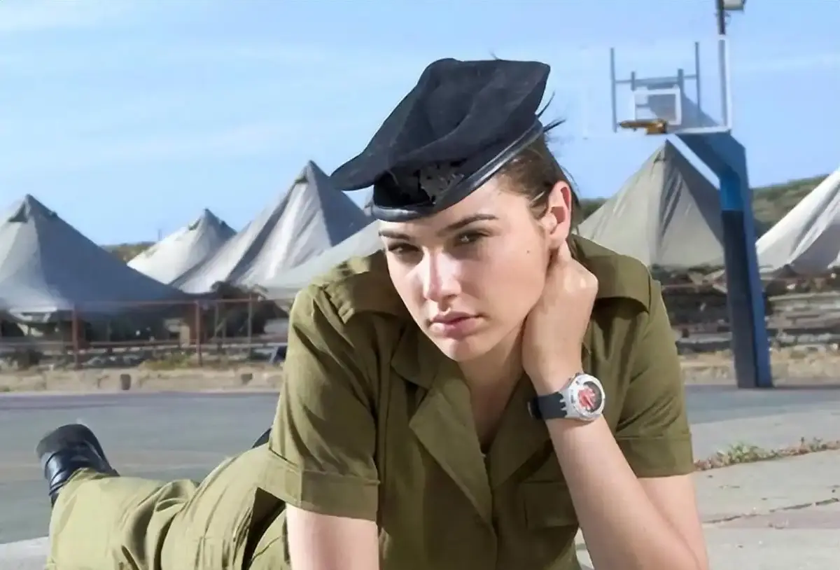 法国电影《军事不当行为》未删减版高清播放-军事不当行为完整剧情片在线观看-1080P超清画质免费看