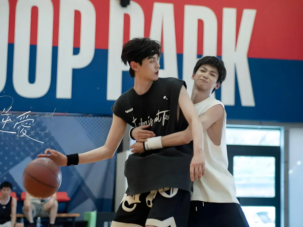 2025高分双男主剧《逆爱》3 - 5集全集高清播放-逆爱完整版免费在线观看-梓渝主演逆爱无删减短剧