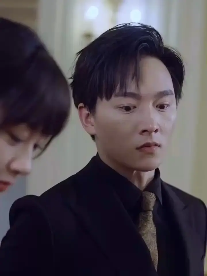 不与梨花同梦短剧在线观看完整版-免费高清播放-百度云/UC网盘资源