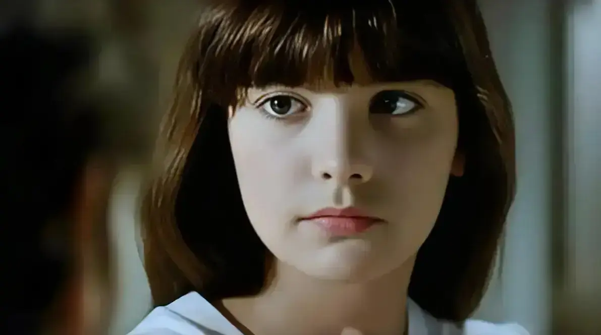 《不伦之恋》继子与继母禁忌情感HD高清播放-家庭伦理剧1080P超清观看-哔哩哔哩免费资源-暗流涌动的危险关系