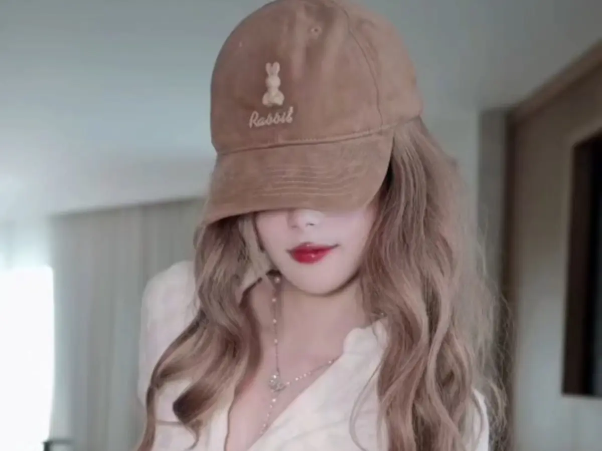 糖心vloG圣诞特辑《糖心vloG》饼干姐姐高清播放-白菜妹妹专属视频在线观看-圣诞粉色战衣合集1080P