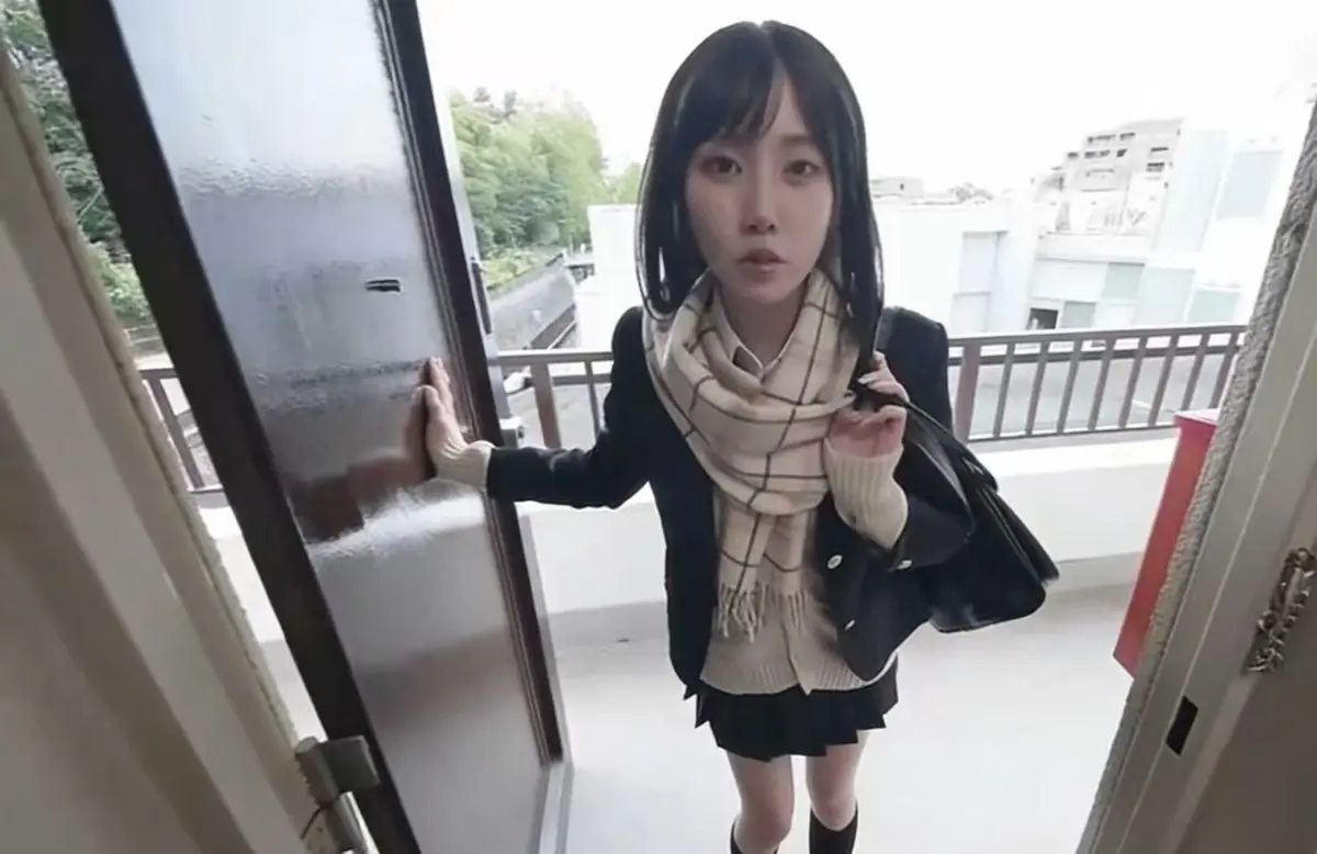 《泡在我家的辣妹-真人版》无删减全集-岛崎遥香主演满天星系列蓝光原盘-《泡在我家的辣妹》HD高清无广告在线观看