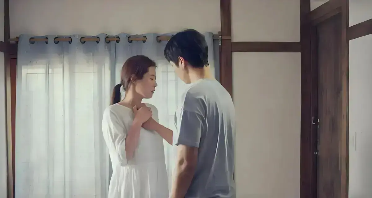 《出轨》韩国高分剧情片高清未删减全集 - 无广告免费在线看《出轨》中文版不卡顿 - 网盘观看《出轨》HD 完整版同步上线 云帆影院独播《出轨》高清全集 免费在线播放无广告未删减资源