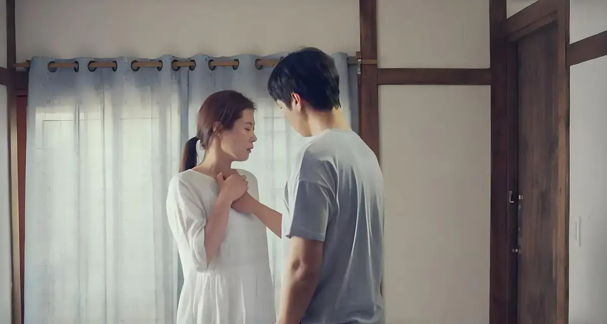 《出轨》HD高清未删减韩国经典电影-全网盘观看指南免费在线看-1080P超清画质无广告弹窗-私藏资源中文字幕一键解锁