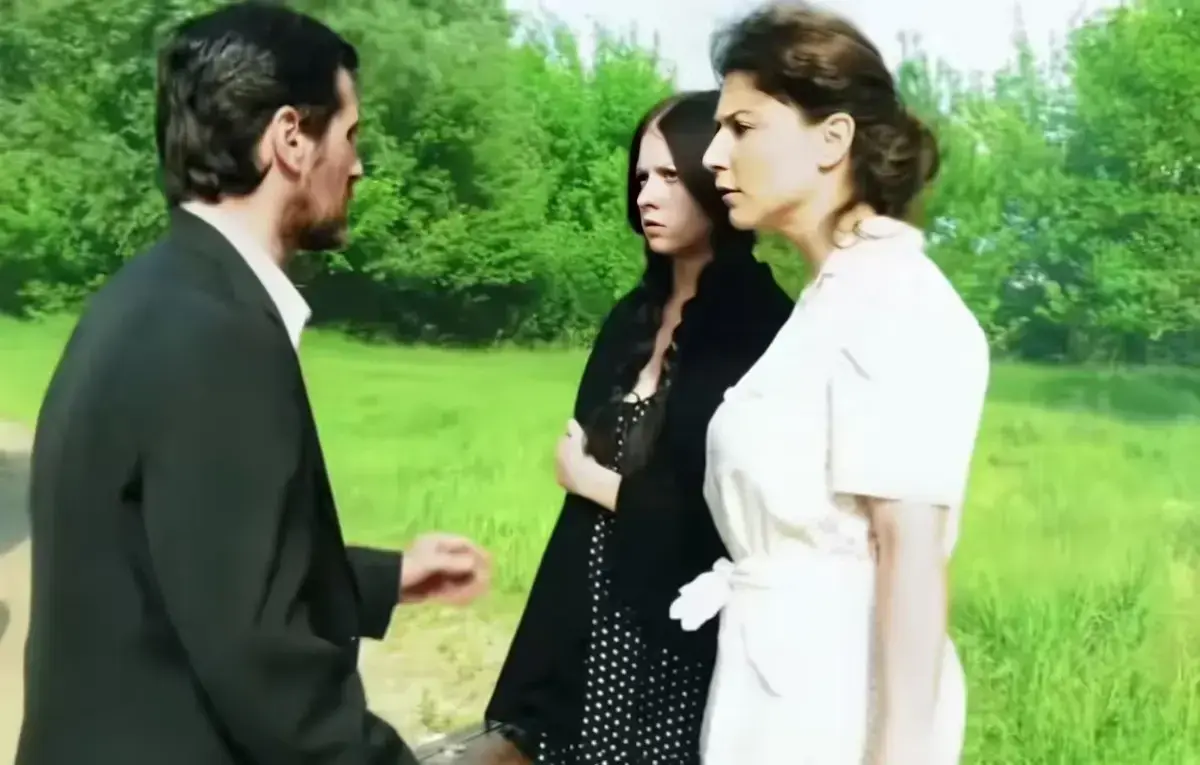 《烽火母女泪》三部曲全收录-Roberta Gemma主演未删减-烽火母女泪高清中文版在线观看