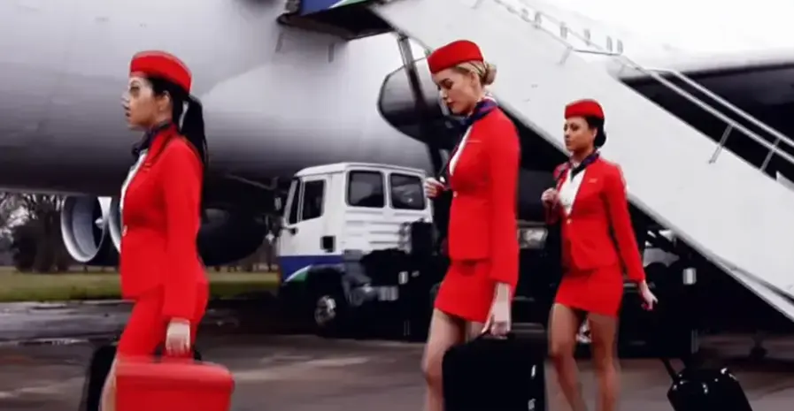 《法国空姐2018(多塞尔航空)》完整版-720P高清中字-法国空姐全集免费在线观看