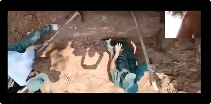 《缅北僵尸出土事件视频》未公映母带外泄全程纪实原版高清完整版-缅北僵尸出土事件原始录像一小时完整版夸克网盘直达-挖掘现场的惊悚瞬间